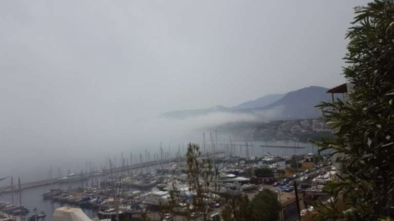 Απίστευτο φαινόμενο ομίχλης πάνω από την Κρήτη [Βίντεο-Φωτό]