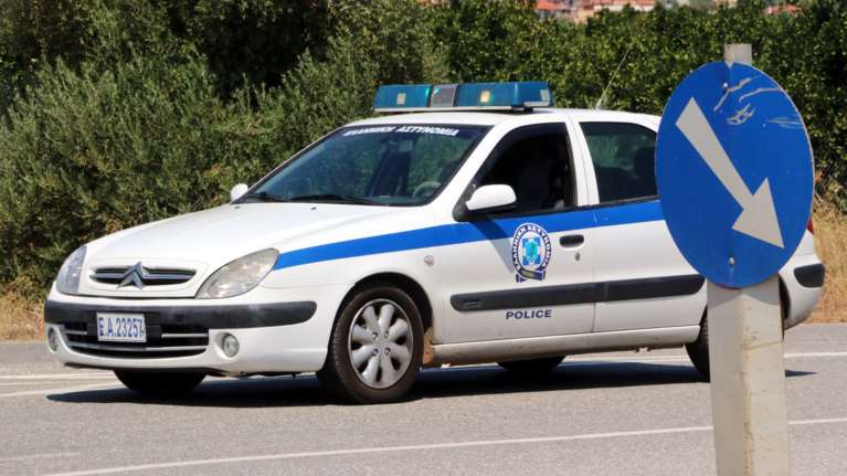 Απίστευτο περιστατικό στη Λούτσα: Νεκρός σε πλύσιμο ΙΧ