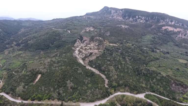 Κατολισθήσεις στην Πρέβεζα για 21 συνεχόμενες ημέρες [φωτό]