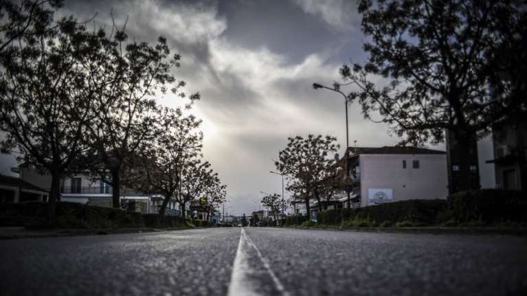 Καιρός: Συννεφιά με τοπικές βροχές και θερμοκρασία στους 23 βαθμούς