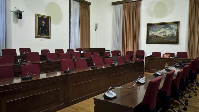 Δίμηνη παράταση της Εξεταστικής για τα σκάνδαλα στην Υγεία