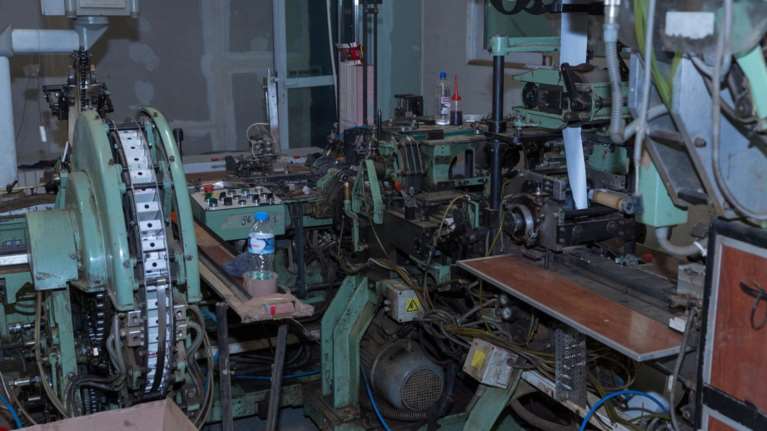 Απόστρατος αστυνομικός αρχηγός κυκλώματος λαθραίων τσιγάρων