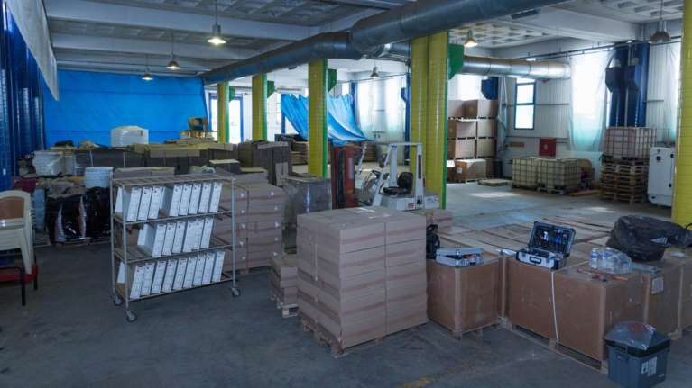 Delivery λαθραίων τσιγάρων με επικεφαλής πρώην... αστυνομικό