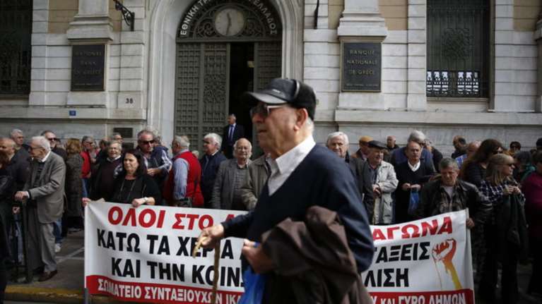 «Ασφυξία» από τρεις συγκεντρώσεις στο κέντρο της Αθήνας