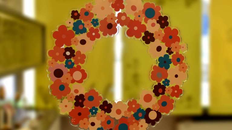 Μαγιάτικα στεφάνια εμπνευσμένα από έργα του Ν. Χατζηκυριάκου Γκίκα