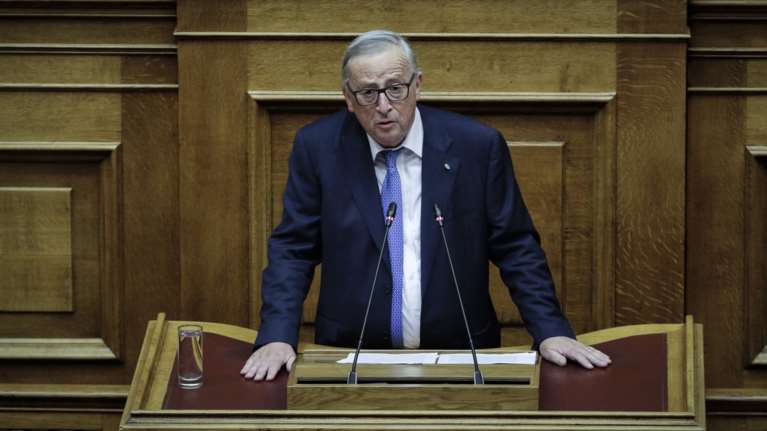 Γιούνκερ: Να απελευθερωθούν άμεσα οι 2 έλληνες στρατιωτικοί