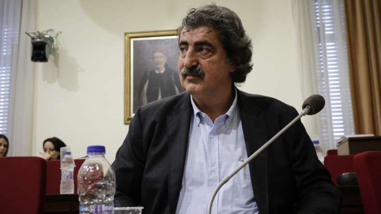 Νέα επίθεση Πολάκη σε Τσακαλώτο με ειρωνείες: &quot;Θα βγει να κλαφτεί και στην Εστία με αστική αυτοπεποίθηση&quot;