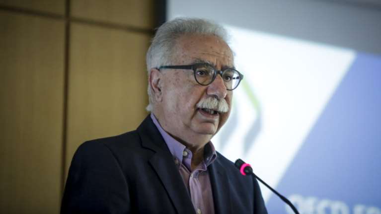 Ενίσχυση των Πανεπιστημίων με 1.500 νέους επιστήμονες