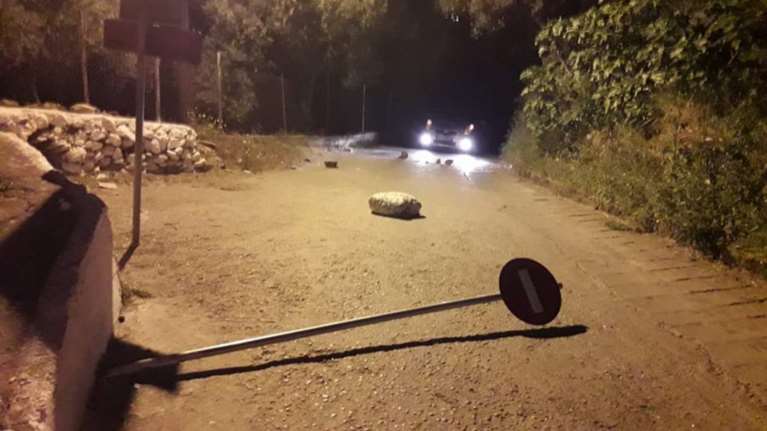 Συγκρούσεις με τραυματίες στο κέντρο προσφύγων στη Μόρια