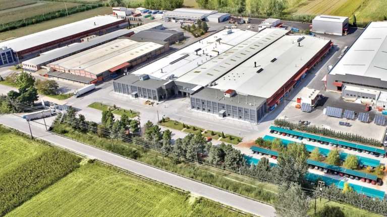 Ποιο είναι το εργοστάσιο μπαταριών που καίγεται στην Ξάνθη