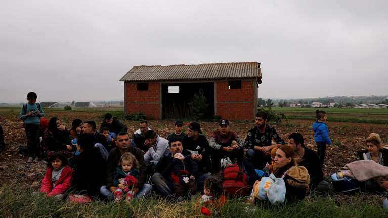 Το πέρασμα στον Εβρο: To συγκλονιστικό οδοιπορικό του Reuters