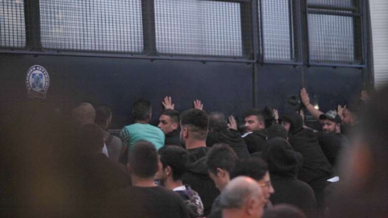 Καταγγελία αστυνομικών: Είχαμε έντολές να μείνουμε αδρανείς