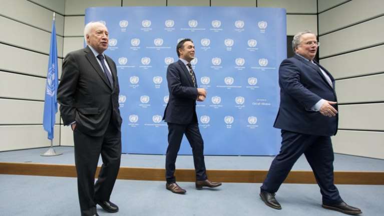 Νέα τριμερής για το Σκοπιανό το επόμενο Σάββατο στην Αθήνα