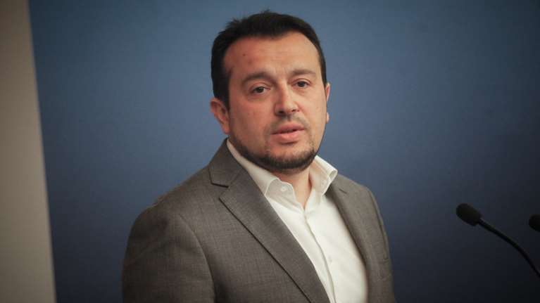 Παππάς: Η ίδια η ...ζωή έλυσε το θέμα του αριθμού των καναλιών