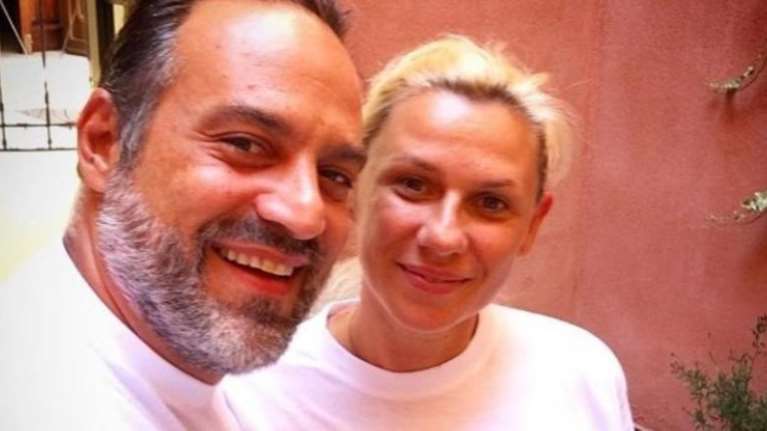 Κρατερός- Καραβάτου: Πότε θα βαφτίσουν τον πολυαγαπημένο τους γιο