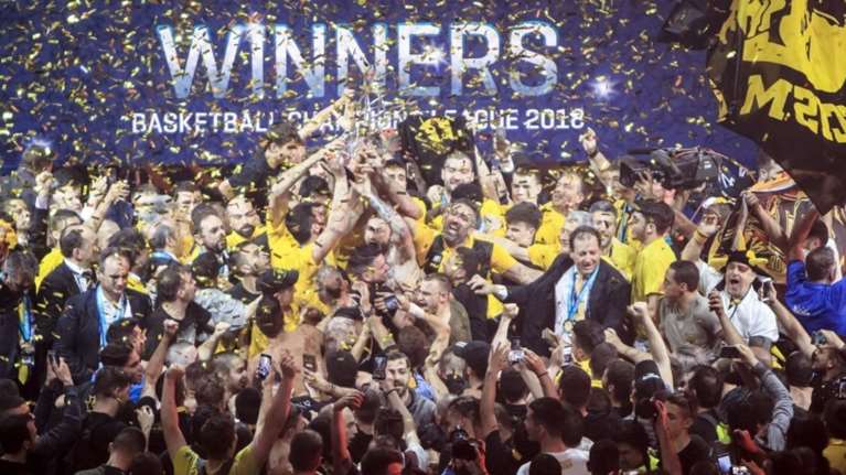 Η &quot;βασίλισσα&quot; στον θρόνο της - Η ΑΕΚ στην κορυφή της Ευρώπης (εικόνες)