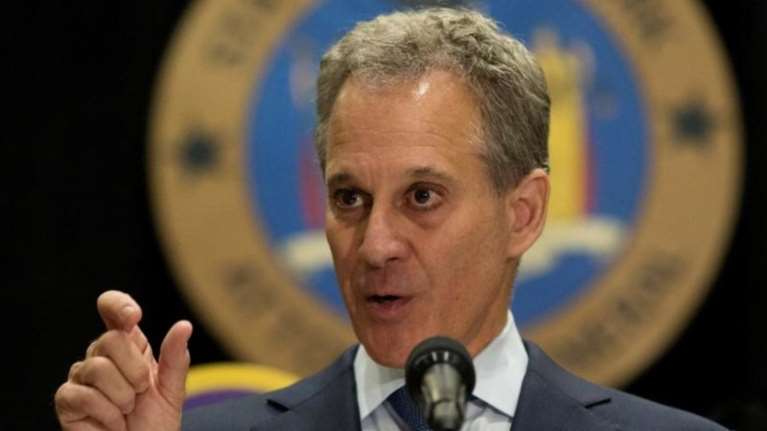 Παραίτηση του Γενικού Εισαγγελέα της Νέας Υόρκης για σεξουαλικές επιθέσεις