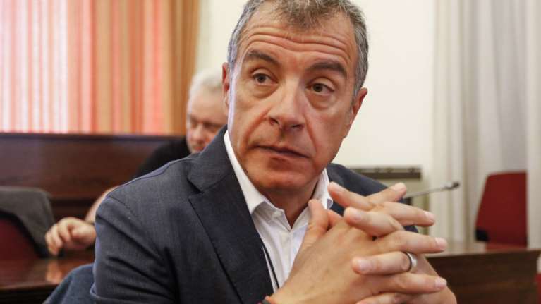 Αιχμές Θεοδωράκη: Δειλιάζουν όσοι δεν ψηφίζουν την αναδοχή