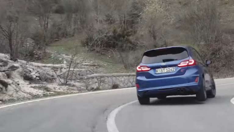 Το Ford Fiesta ST -τέζες- με στόχο την κορυφή στα 1800 μέτρα