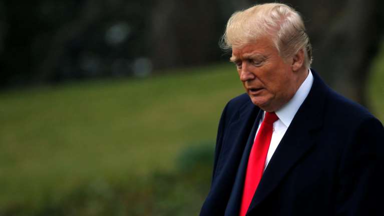 Τραμπ: Το Ιράν είτε θα διαπραγματευτεί ή «κάτι θα συμβεί»