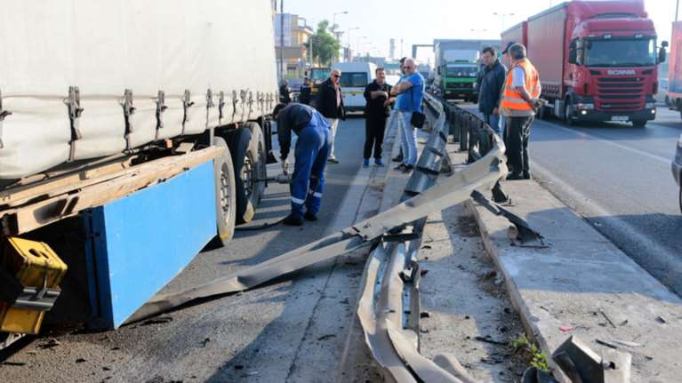 Ποινική δίωξη με βαριές κατηγορίες για τον οδηγό της νταλίκας