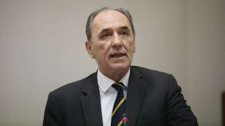 Σταθάκης: «Υπάρχουν ιδεολογικές συγγένειες με το Κίνημα Αλλαγής»