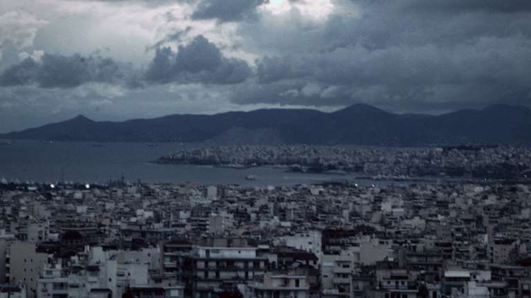 Καιρός: συννεφιά, τοπικές βροχές και τοπικές καταιγίδες