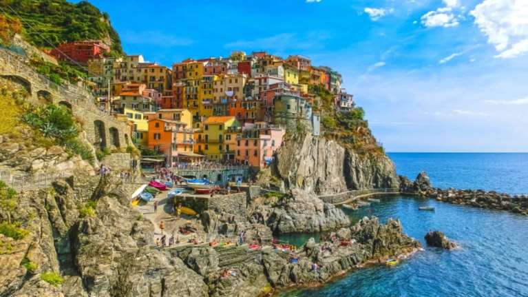 Υπάλληλοι ξενοδοχείου στην Ιταλία βίασαν ομαδικά 50χρονη Βρετανίδα