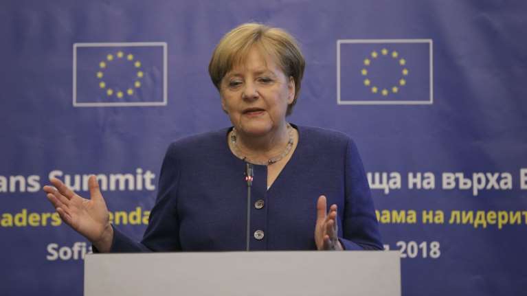 Ικανοποίηση στο Βερολίνο για την πρόοδο στις συνομιλίες Τσίπρα-Ζάεφ