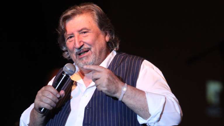 Τσίπρας για Χάρρυ Κλυνn: Υπήρξε ένας Αριστοφάνης του καιρού μας