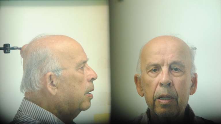 Τα στοιχεία και οι φωτογραφίες του 81χρονου που ασελγούσε σε ανήλικη