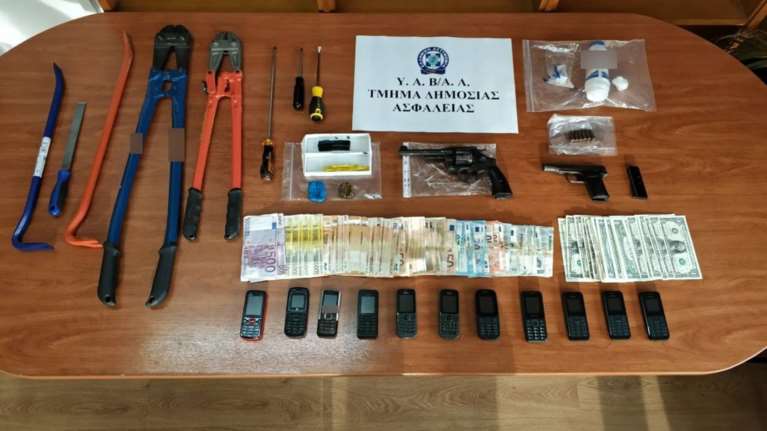 Οικιακές βοηθοί και αποκλειστικές νοσοκόμες στη σπείρα των διαρρηκτών