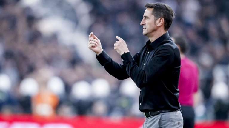 Χιμένεθ : «Δεν είναι σίγουρο ότι θα συνεχίσω στην ΑΕΚ!»