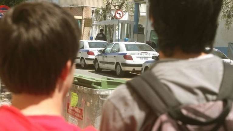 Συνελήφθησαν δύο ανήλικοι 14 και 15 χρόνων για ληστείες &amp; κλοπές οχημάτων