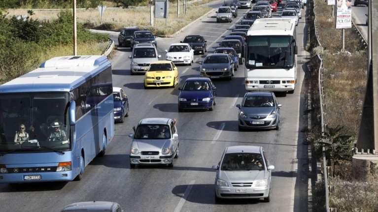 Εκτακτα μέτρα της τροχαίας για τη μετακίνηση των εκδρομέων