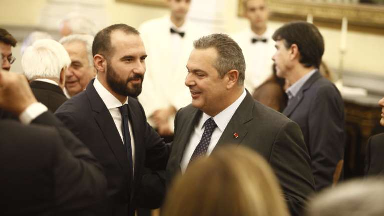 Στο πλευρό Καμμένου ο Τζανακόπουλος για το χυδαίο tweet: Δίκαιη η οργή του