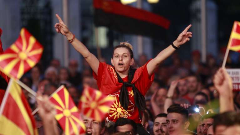 Αντικυβερνητική διαδήλωση στα Σκόπια για το ονοματολογικό