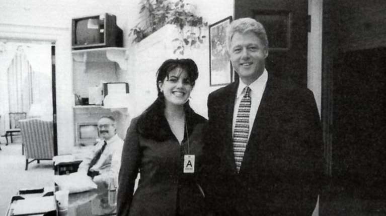 Μπιλ Κλίντον-Μόνικα Λεβίνσκι: 20 χρόνια μετά το σκάνδαλο