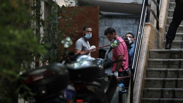 Πέθανε η 77χρονη που είχαν ληστέψει &amp; βασανίσει στα Εξάρχεια