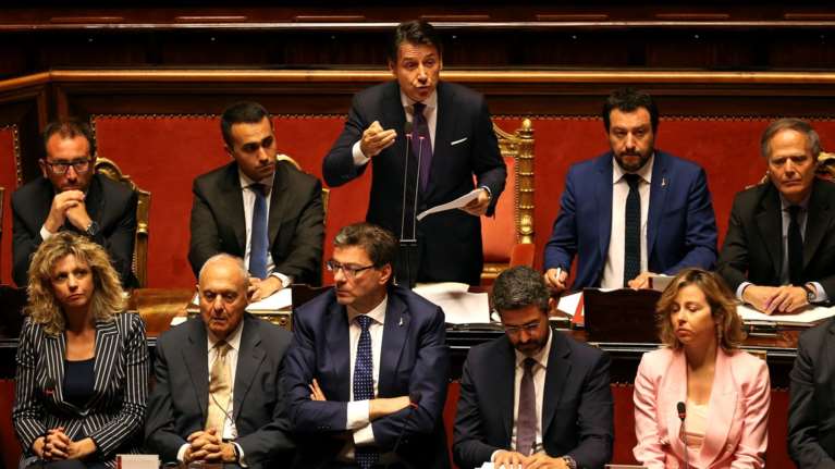 Κόντε: Θα καταπολεμήσουμε με κάθε τρόπο τις μαφίες
