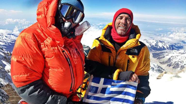 Οι πρώτοι Έλληνες στη δυσκολότερη κορυφή των Ιμαλαΐων