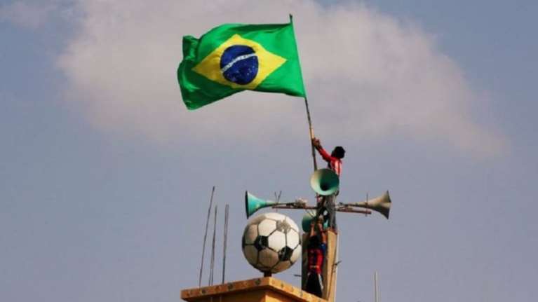 Τρέλα στη Βραζιλία! Η κυβέρνηση αλλάζει τις ώρες εργασίας λόγω Μουντιάλ