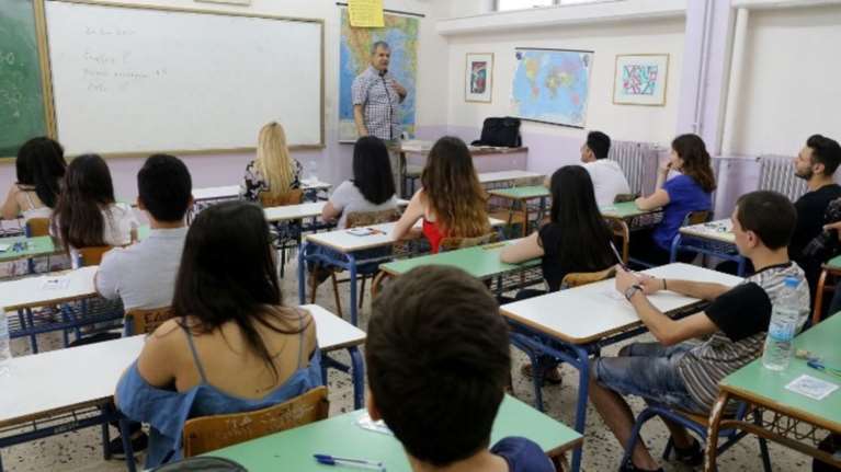 Πρεμιέρα Πανελλαδικών στα ΕΠΑΛ με Ελληνική Γλώσσα