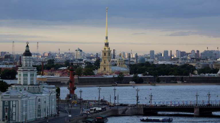Περίθαλψη, εκπαίδευση και οικονομία τα προβλήματα των Ρώσων