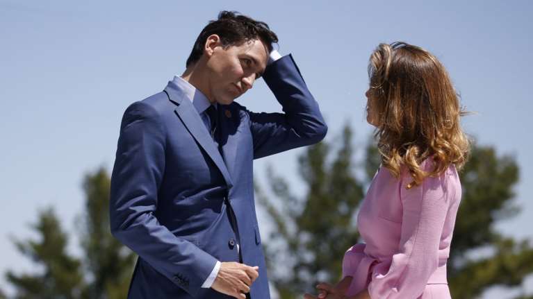 H τρυφερή κίνηση του Τζάστιν Τριντό κάνει το γύρο του κόσμου