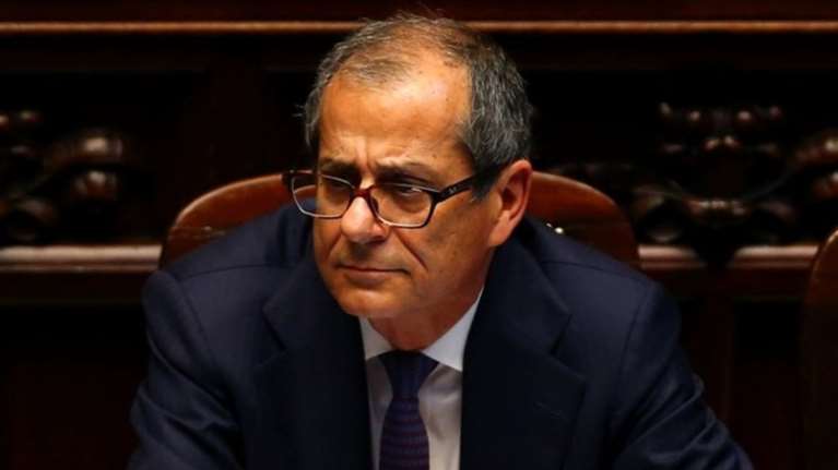 Τζ. Τρία: Η κυβέρνηση της Ιταλίας δεν εγκαταλείπει το ευρώ