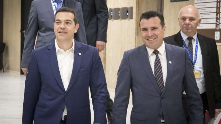 &#39;Εγινε το τηλεφώνημα Ζάεφ-Τσίπρα - Nέα επικοινωνία την Τρίτη
