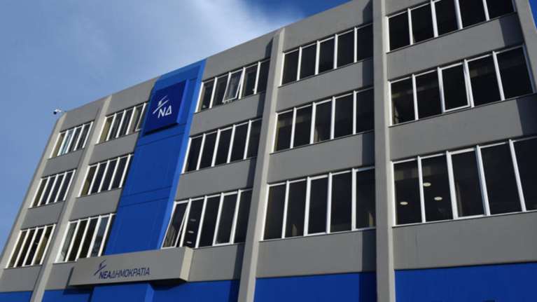 Πρόταση μομφής εξετάζει η ΝΔ - Πολιτική θύελλα μετά τη συμφωνία