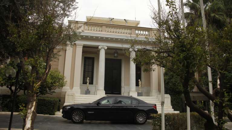 Μαξίμου κατά Σαμαρά: Συμφωνεί ο κ. Μητσοτάκης με την επίθεση στον ΠτΔ;