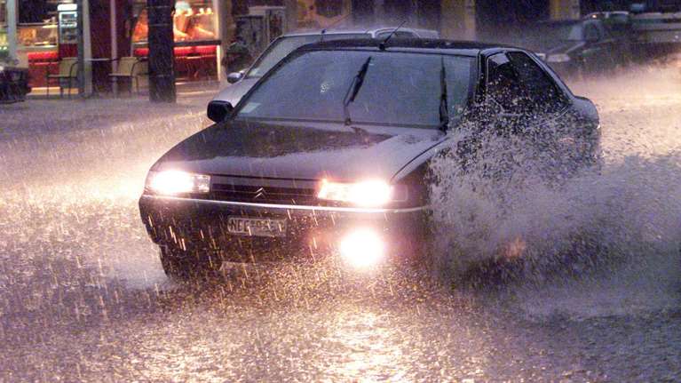 Εκτακτο της ΕΜΥ: Ερχονται καταιγίδες και χαλάζι - ποιες περιοχές θα πληγούν